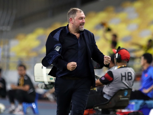 CAS bất ngờ cảnh báo nóng FAM, HLV Malaysia vẫn ‘rắp tâm’ dùng cầu thủ nhập tịch lậu đại chiến Việt Nam- Ảnh 3. CAS bất ngờ cảnh báo nóng FAM, HLV Malaysia vẫn ‘rắp tâm’ dùng cầu thủ nhập tịch lậu đại chiến Việt Nam- Ảnh 3.