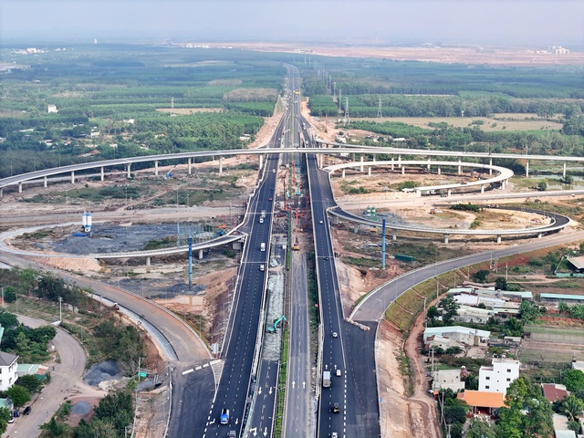 Đề xuất khai thác tạm cao tốc Biên Hòa - Vũng Tàu trước tết- Ảnh 2. Đề xuất khai thác tạm cao tốc Biên Hòa - Vũng Tàu trước tết- Ảnh 2.