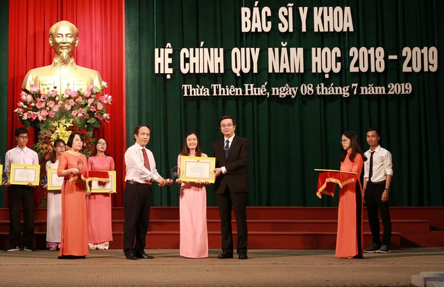 H&agrave;nh tr&igrave;nh viết tiếp ước mơ của b&aacute;c sĩ Nam Phương- Ảnh 3.