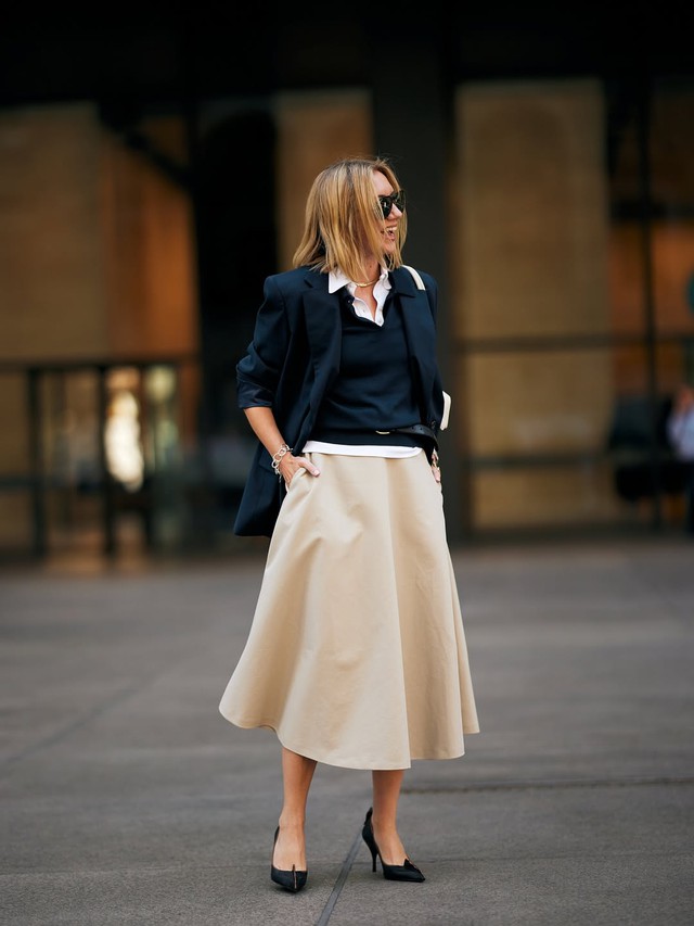 Chân váy chữ A khoác lên diện mạo mới: Phong cách retro vượt thời gian- Ảnh 3.