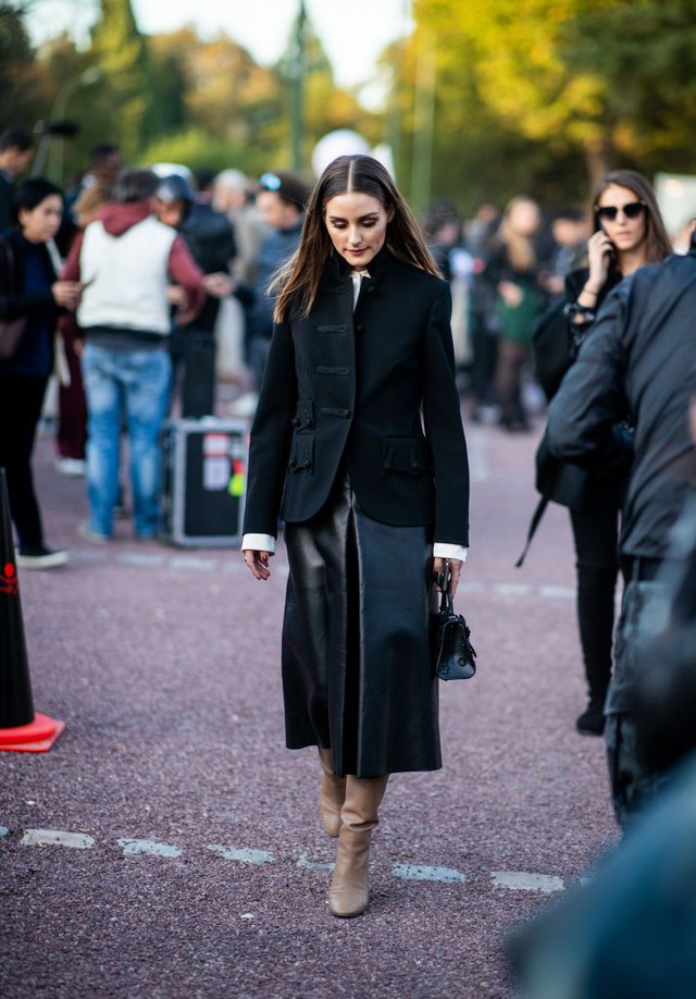 Chân váy chữ A khoác lên diện mạo mới: Phong cách retro vượt thời gian- Ảnh 4.