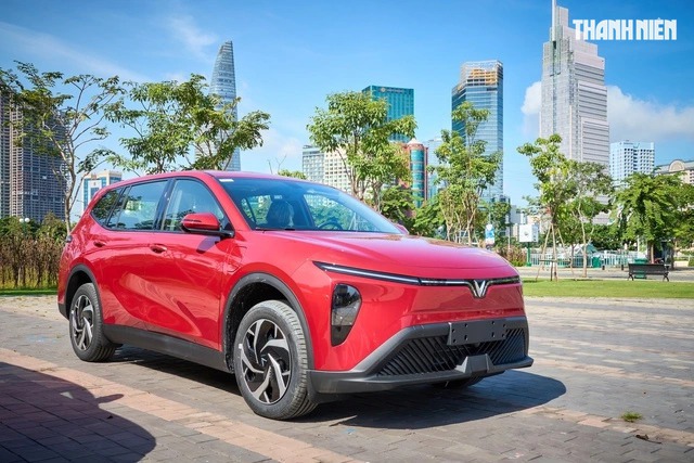 Rộ tin VinFast Limo Green bản mới vừa chạy thử nghiệm, nhiều trang bị hơn- Ảnh 5.