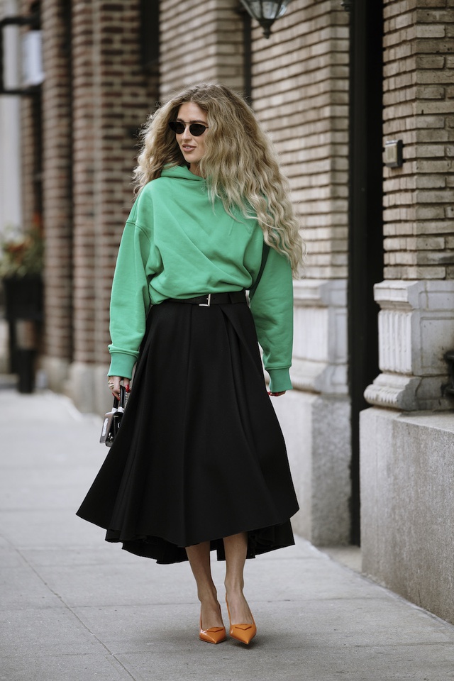 Chân váy chữ A khoác lên diện mạo mới: Phong cách retro vượt thời gian- Ảnh 5.