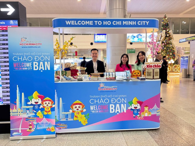 4 ng&agrave;y nghỉ Tết Dương lịch, TP.HCM thu h&uacute;t bao nhi&ecirc;u kh&aacute;ch quốc tế?- Ảnh 1.