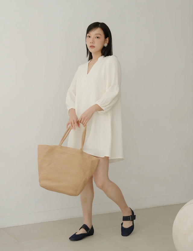 Khi váy suông chọn đứng ngoài cuộc đua phom dáng Khi váy suông chọn đứng ngoài cuộc đua phom dáng - Ảnh 4.