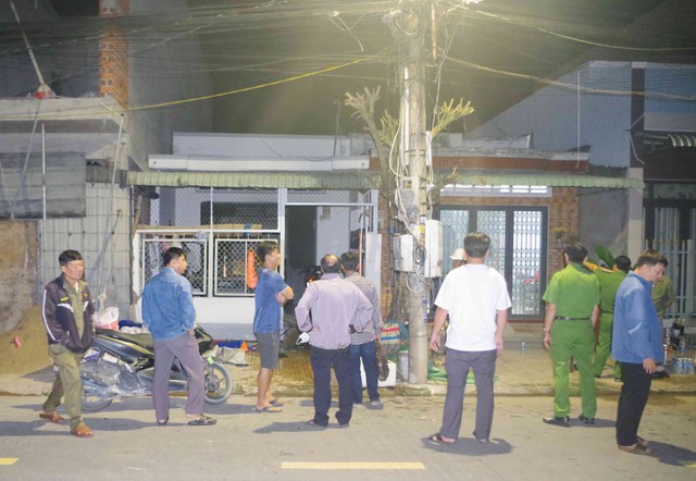 Điều tra vụ cháy nhà tại Đồng Tháp khiến 2 bé gái tử vong- Ảnh 1. Điều tra vụ cháy nhà tại Đồng Tháp khiến 2 bé gái tử vong- Ảnh 1.