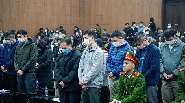 2 cựu Cục ph&oacute; An to&agrave;n thực phẩm khai mang tiền nhận hối lộ đi từ thiện- Ảnh 1.