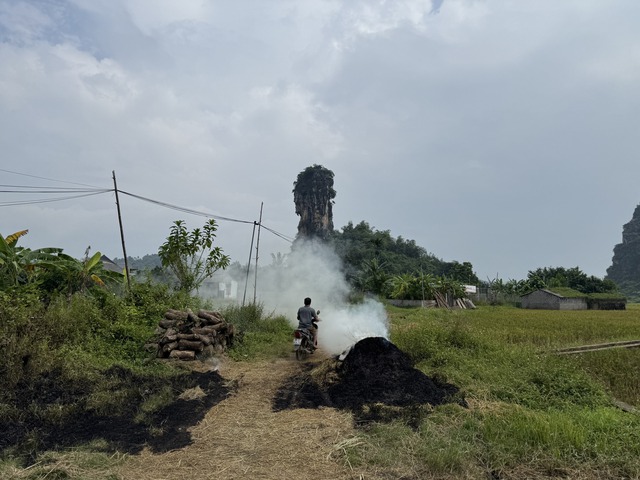 Về xứ Mường: Câu hò xin thần rừng và nhà lang cuối cùng Về xứ Mường: Câu hò xin thần rừng và nhà lang cuối cùng - Ảnh 1.