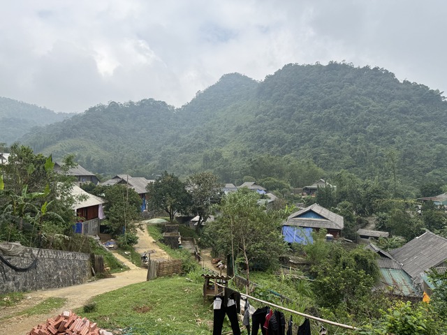 Về xứ Mường: Câu hò xin thần rừng và nhà lang cuối cùng Về xứ Mường: Câu hò xin thần rừng và nhà lang cuối cùng - Ảnh 2.