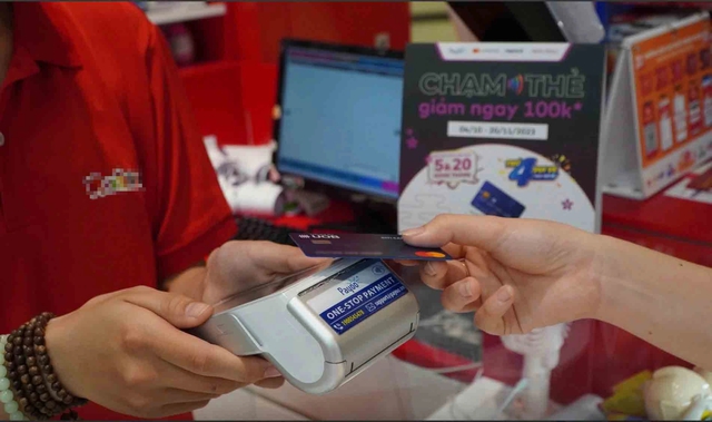 Trả lương, thu&ecirc; nh&agrave; từ 5 triệu phải chuyển khoản mới được trừ khi t&iacute;nh thuế- Ảnh 1.