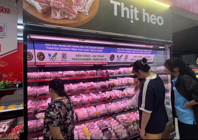 Giá heo hơi hôm nay 7.1.2026: Tăng nhẹ trở lại ở miền Bắc - Ảnh 1.