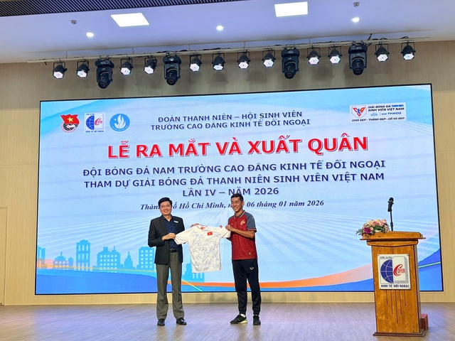 Từ trọng tài V-League đến HLV đội tân binh sinh viên: Lấy U.23 Việt Nam làm tấm gương sáng- Ảnh 5. Từ trọng tài V-League đến HLV đội tân binh sinh viên: Lấy U.23 Việt Nam làm tấm gương sáng- Ảnh 5.