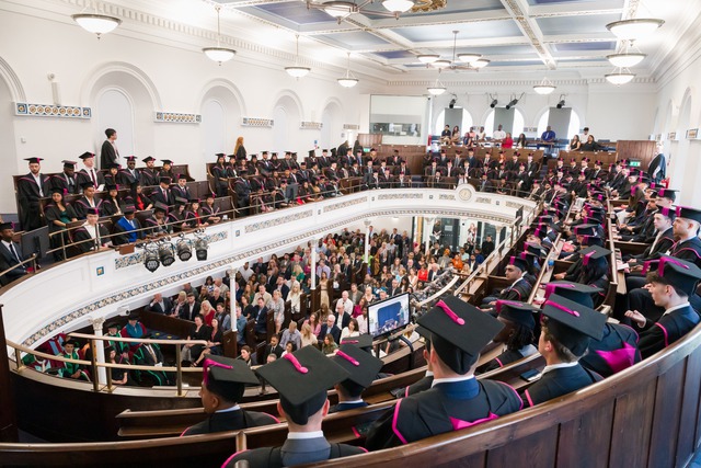 Nhiều học bổng chính phủ du học các nước nói tiếng Anh đang mở đơn - Ảnh 2.