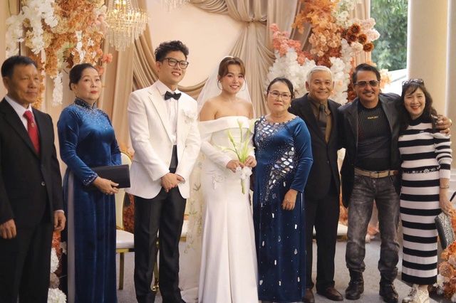 - Ảnh 4. - Ảnh 4.