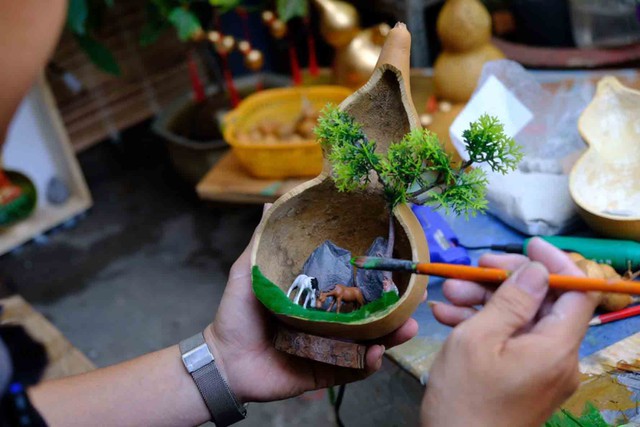 H&ocirc; biến quả bầu hồ l&ocirc; th&agrave;nh những t&aacute;c phẩm độc đ&aacute;o - Ảnh 3.
