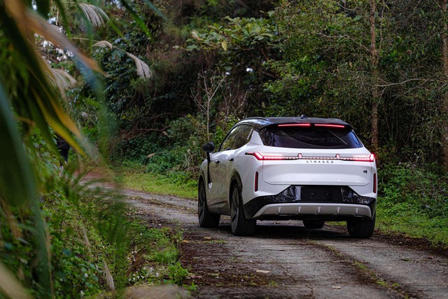 Lynk&Co chiến thắng danh hiệu &lsquo;&Ocirc; t&ocirc; của năm 2025 - Xe gầm cao cỡ D&rsquo; - Ảnh 3.
