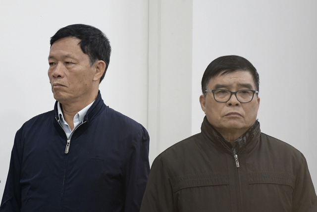 2 cựu thiếu tướng quân đội bị đề nghị mức án đến 3 năm tù - Ảnh 1.