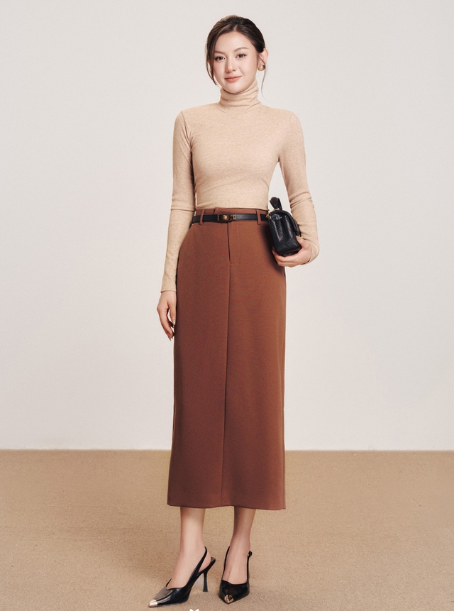 Quần ống loe, chân váy bút chì... tôn chân dài và còn dễ phối đồ Quần ống loe, chân váy bút chì... tôn chân dài và còn dễ phối đồ- Ảnh 6.