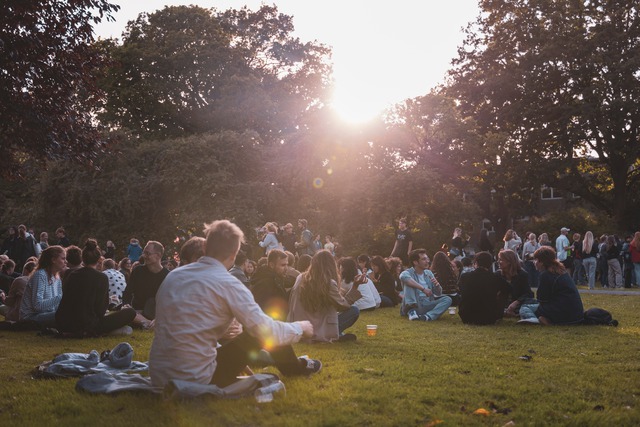 H&agrave;ng trăm suất du học miễn ph&iacute; ch&acirc;u &Acirc;u, ch&acirc;u Mỹ, ch&acirc;u &Aacute; cho người Việt - Ảnh 2.