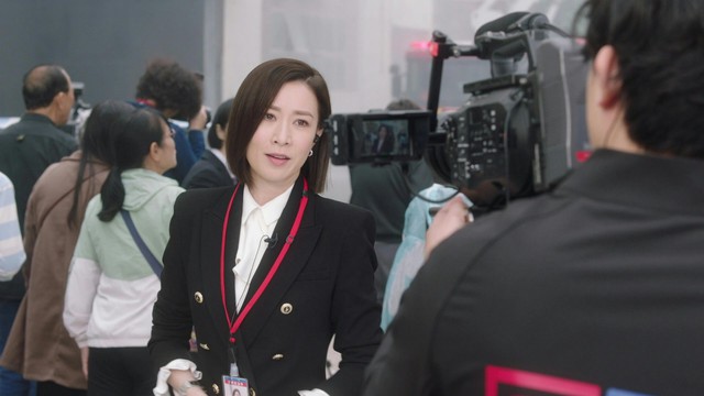 

Nữ hoàng tin tức - bộ phim giúp Xa Thi Mạn khẳng định vị thế nữ diễn viên hàng đầu màn ảnh Hồng Kông  