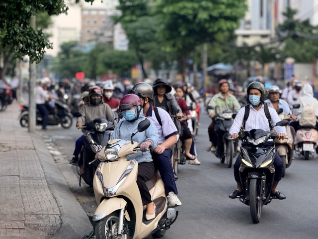 S&aacute;ng nay TP.HCM se lạnh 20 độ C- Ảnh 3.