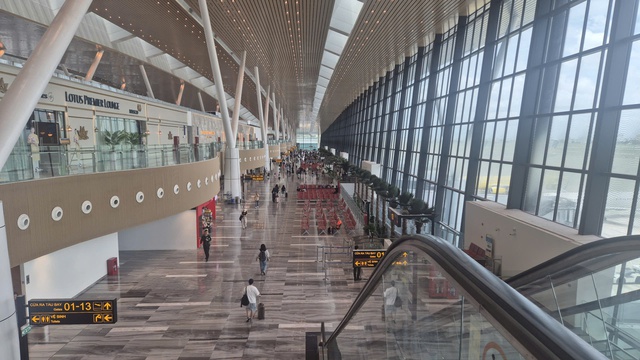 Cảm thấy cho&aacute;ng khi mua v&eacute; m&aacute;y bay về qu&ecirc; đ&oacute;n tết trong thời điểm n&agrave;y - Ảnh 4.