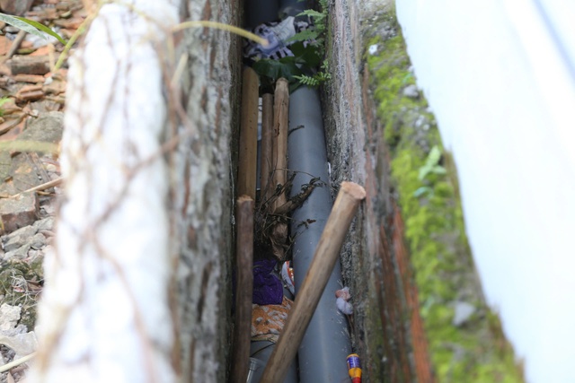 Gi&aacute;m đốc Trung t&acirc;m C&ocirc;ng t&aacute;c x&atilde; hội Hải H&agrave; cho d&ugrave;ng vũ lực với học vi&ecirc;n- Ảnh 2.