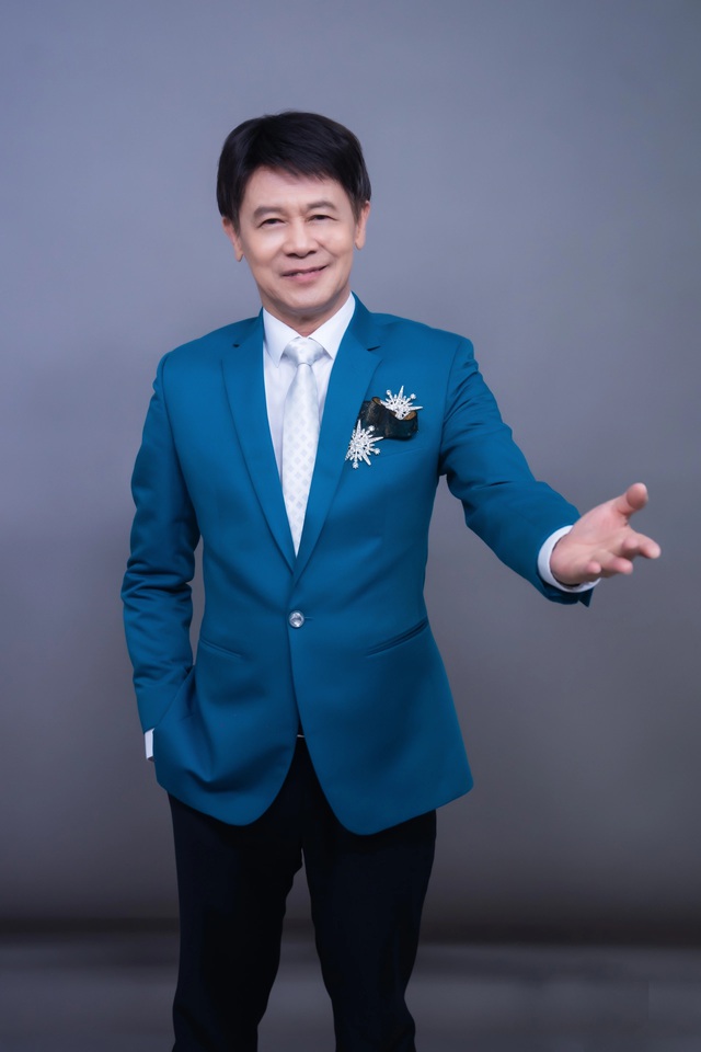 Khi nghệ sĩ gạo cội hát lại nhạc trẻ- Ảnh 1. Khi nghệ sĩ gạo cội hát lại nhạc trẻ- Ảnh 1.