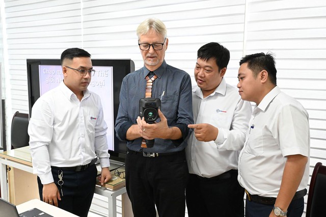 EVNHCMC ti&ecirc;n phong đ&agrave;o tạo quốc tế về c&ocirc;ng nghệ ảnh nhiệt trong ng&agrave;nh điện- Ảnh 1.