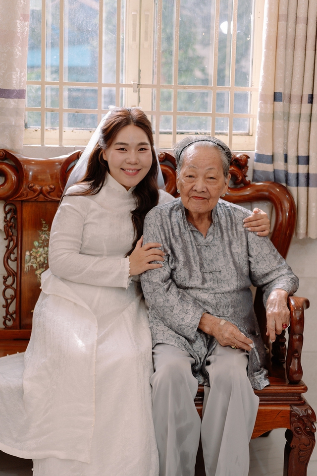 Lời gửi gắm của b&agrave; ngoại trong đ&aacute;m hỏi của ch&aacute;u - Ảnh 3.