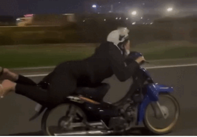 Khi những h&agrave;nh vi l&aacute;i xe nguy hiểm trở th&agrave;nh 'nội dung' để c&acirc;u view - Ảnh 3.