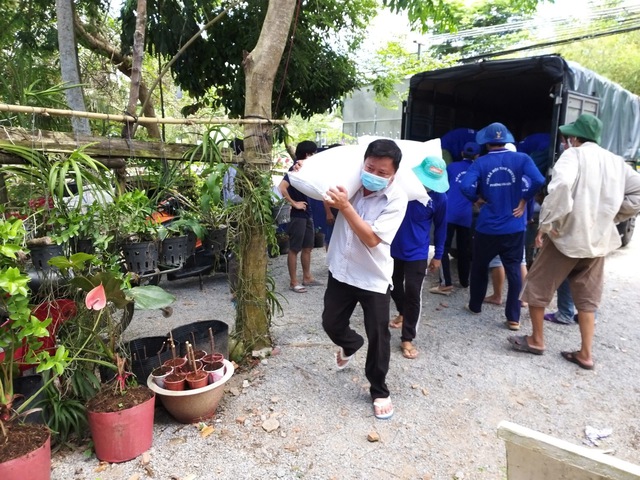 Chuyện tử tế: Bếp ch&aacute;o nghĩa t&igrave;nh ở c&ugrave; lao T&acirc;n Lộc - Ảnh 3.