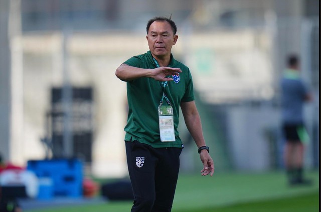 Truyền thông Thái Lan chê cầu thủ U.23 quá non nớt nên thua ngược Úc, HLV Thawatchai lo sớm bị loại- Ảnh 2. Truyền thông Thái Lan chê cầu thủ U.23 quá non nớt nên thua ngược Úc, HLV Thawatchai lo sớm bị loại- Ảnh 2.