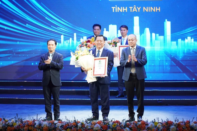 Tây Ninh khẳng định vị thế với 16 doanh nghiệp lớn được xếp hạng- Ảnh 1. Tây Ninh khẳng định vị thế với 16 doanh nghiệp lớn được xếp hạng- Ảnh 1.