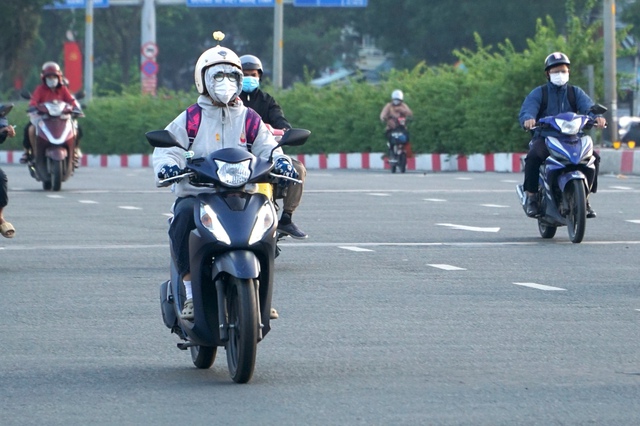 Hôm nay thời tiết TP.HCM lạnh lịch sử, vì sao? - Ảnh 2.