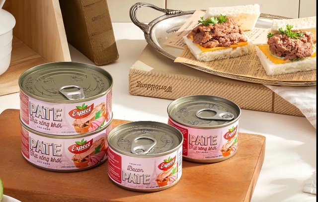 Quảng Ninh l&ecirc;n tiếng về t&ecirc;n gọi "Đồ hộp Hạ Long"  - Ảnh 1.