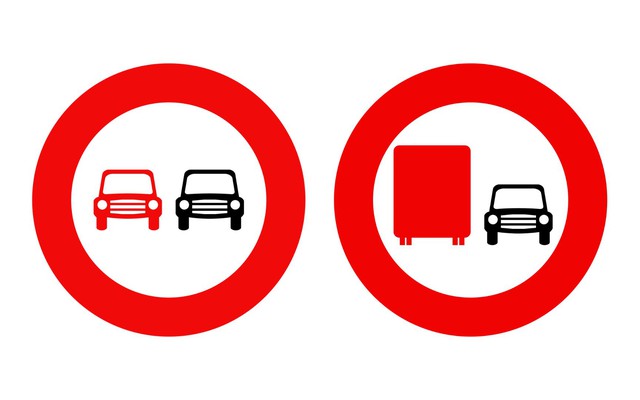 Biển b&aacute;o 'cấm vượt xe' c&oacute; nhiều loại, hiểu thế n&agrave;o cho đ&uacute;ng để tr&aacute;nh vi phạm?- Ảnh 1.