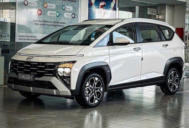 Loạt xe 7 chỗ Hyundai ưu đãi mạnh tháng cận Tết, có mẫu giảm 200 triệu đồng - Ảnh 1.