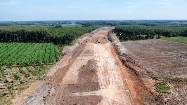 Cao tốc Gia Nghĩa - Chơn Th&agrave;nh về đ&iacute;ch 'Chiến dịch Quang Trung'- Ảnh 3.