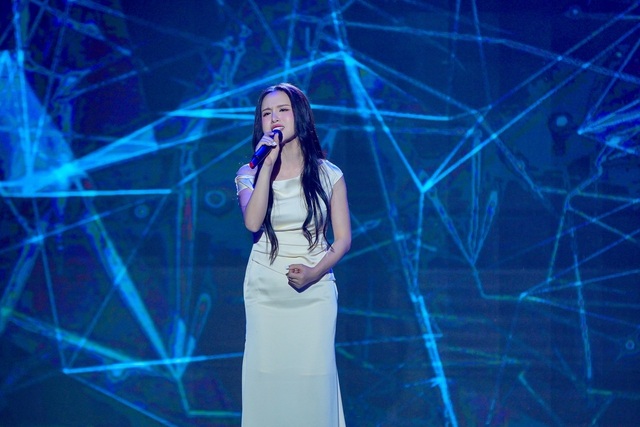 C&ocirc; g&aacute;i h&aacute;t hit Lệ Quy&ecirc;n g&acirc;y sốt trong 'Người kể chuyện t&igrave;nh' - Ảnh 1.