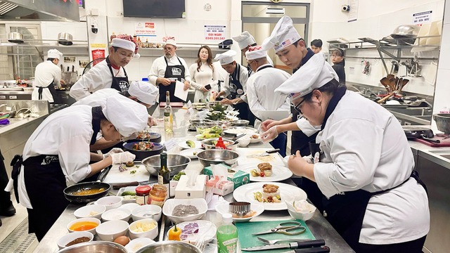 Trung học nghề: Làm thế nào để người học thấy là lựa chọn mở, có lối ra? Trung học nghề: Làm thế nào để người học thấy là lựa chọn mở, có lối ra? - Ảnh 1.