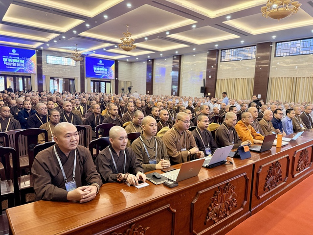 Hơn 700 tăng ni , phật tử tham gia kh&oacute;a học AI tại Việt Nam Quốc Tự - Ảnh 3.