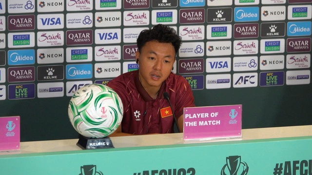 Th&aacute;i Sơn n&oacute;i g&igrave; khi gi&agrave;nh danh hiệu Cầu thủ xuất sắc nhất trận U.23 Việt Nam thắng Kyrgyzstan?- Ảnh 1.