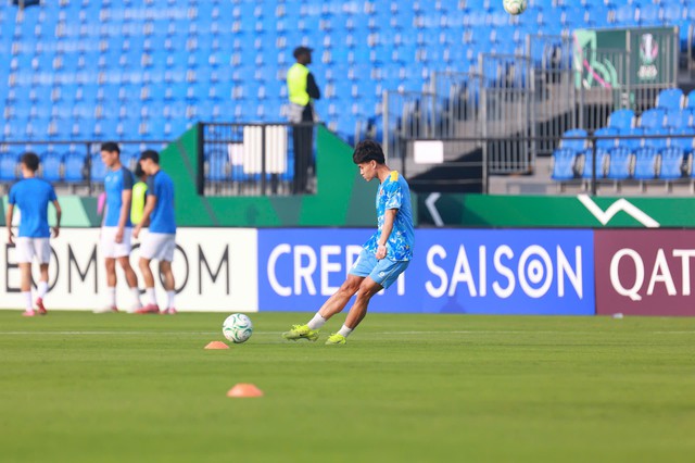 U.23 Việt Nam 0-0 U.23 Kyrgyzstan, VCK ch&acirc;u &Aacute; 2026: Tung đ&ograve;n quyết định - Ảnh 4.