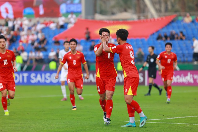U.23 Việt Nam 1-0 U.23 Kyrgyzstan, VCK ch&acirc;u &Aacute; 2026: Khuất Văn Khang s&uacute;t 11 m ch&iacute;nh x&aacute;c - Ảnh 3.