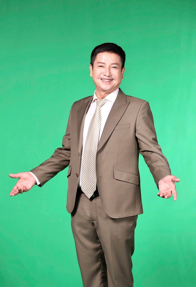 

Hiện tại, nam nghệ sĩ chọn sống một mình, không nương nhờ con cái  