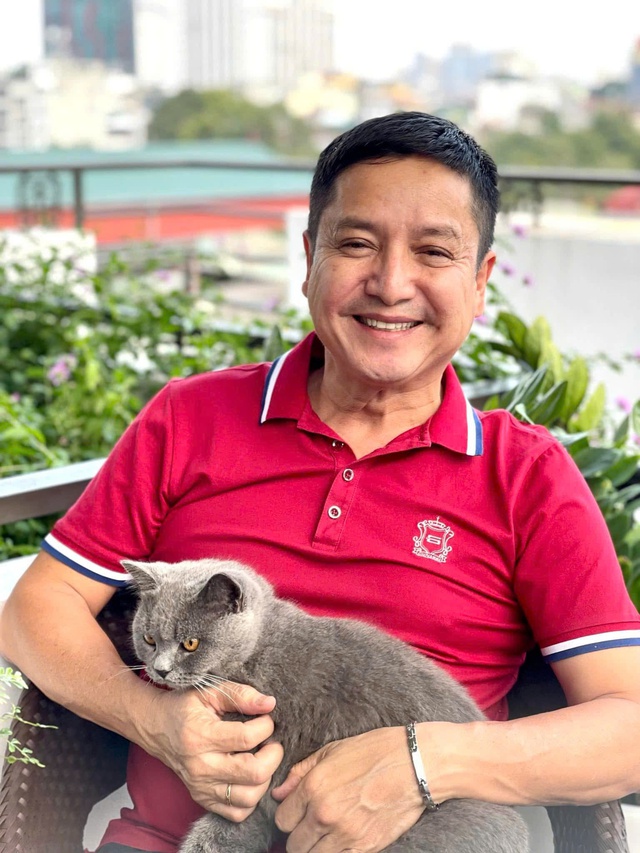 

Đối với sao nam Táo Quân, hôn nhân hạnh phúc không đơn thuần xuất phát từ tình yêu đôi lứa mà phải xem nhau là duyên nợ và biết nhẫn nhịn  