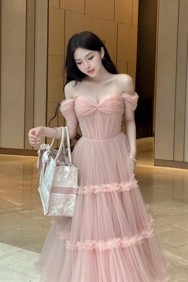 Diện váy tuyn bồng bềnh giúp nàng thu hút mọi ánh nhìn - Ảnh 3.