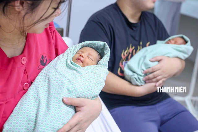 Lý do Bộ Y tế đề xuất thưởng tiền, sữa khi sinh 2 con gái - Ảnh 1.