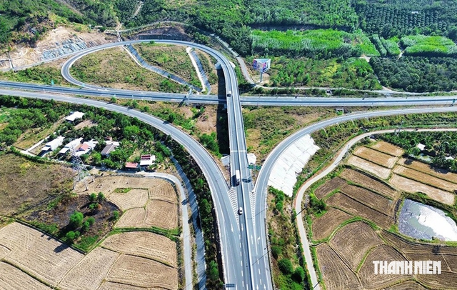 Cao tốc kết nối rừng - biển: Mong đồng bộ, sớm vận hành- Ảnh 1.